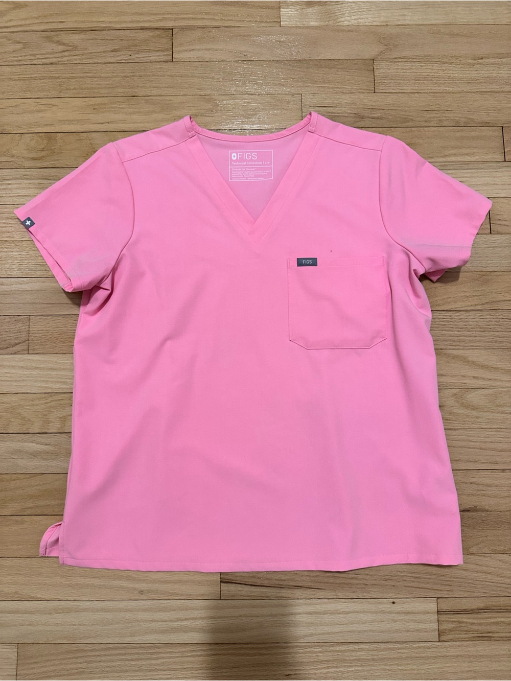Figs Catarina scrub top size large petite- sunrise pink